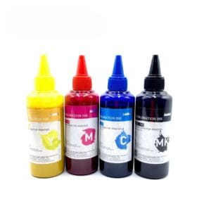 Comparaison montrant la finesse des dégradés sur un mug imprimé avec le kit 6 couleurs vs 4 couleurs.